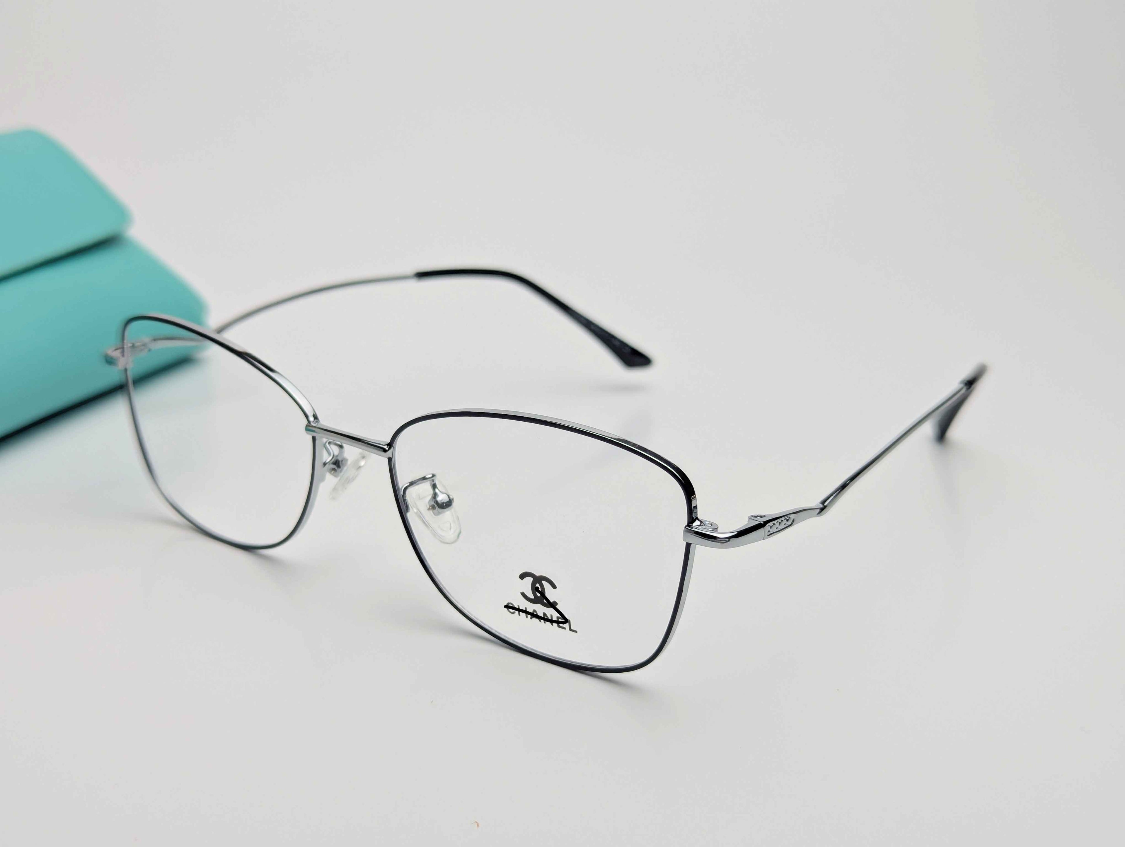 Luxury Titanium D9