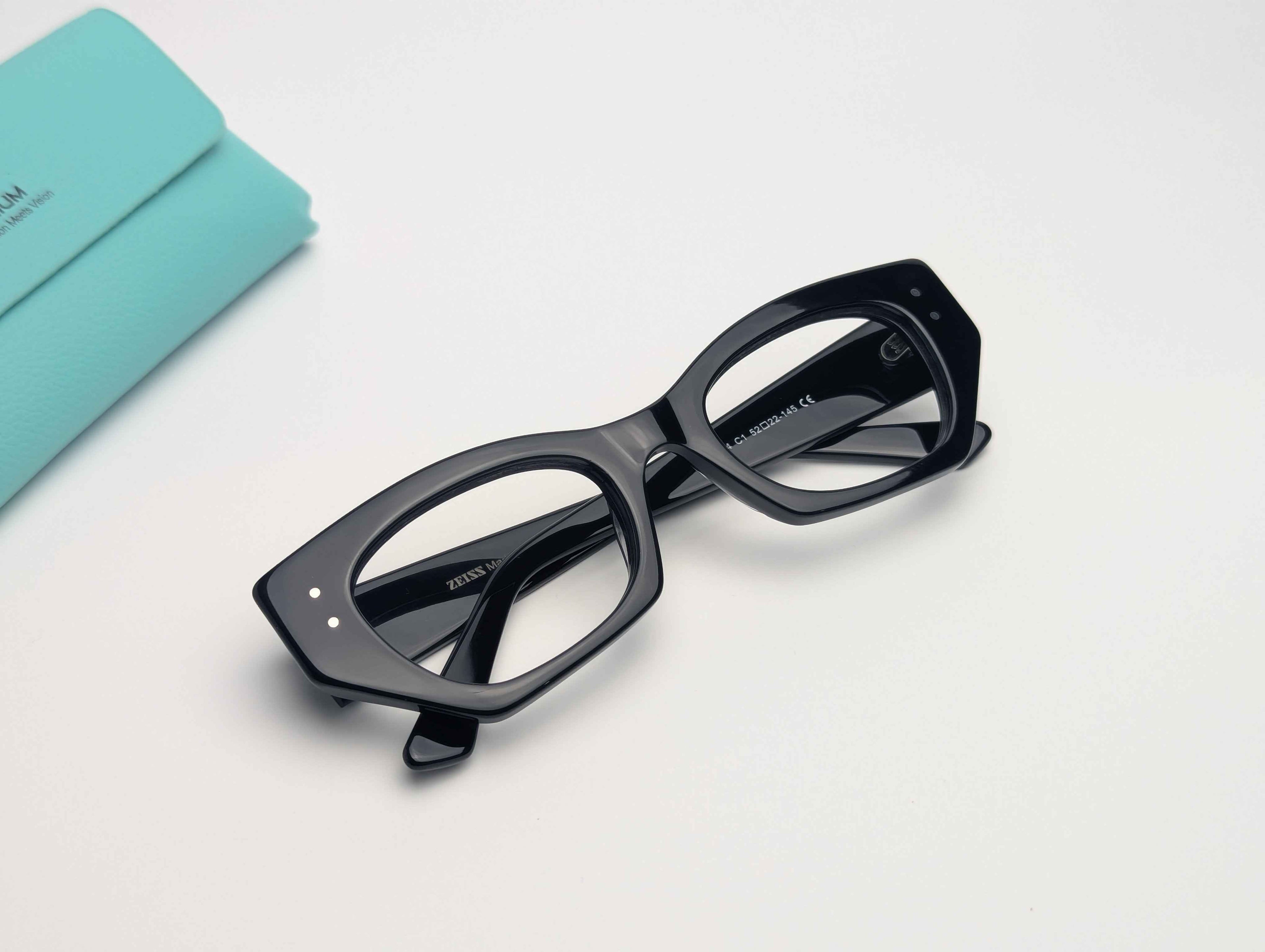 Luxury AcetateD0