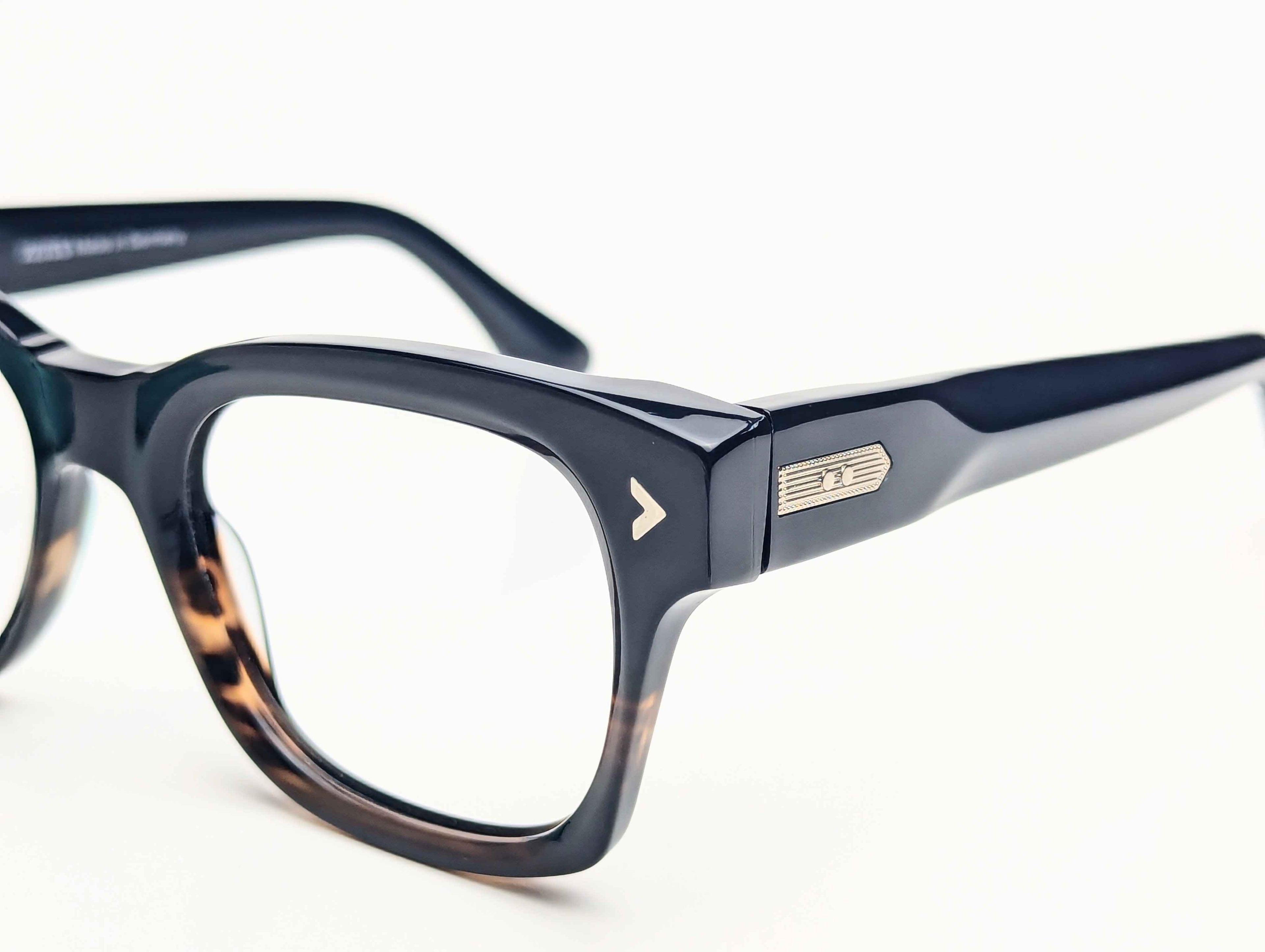 Luxury AcetateD4