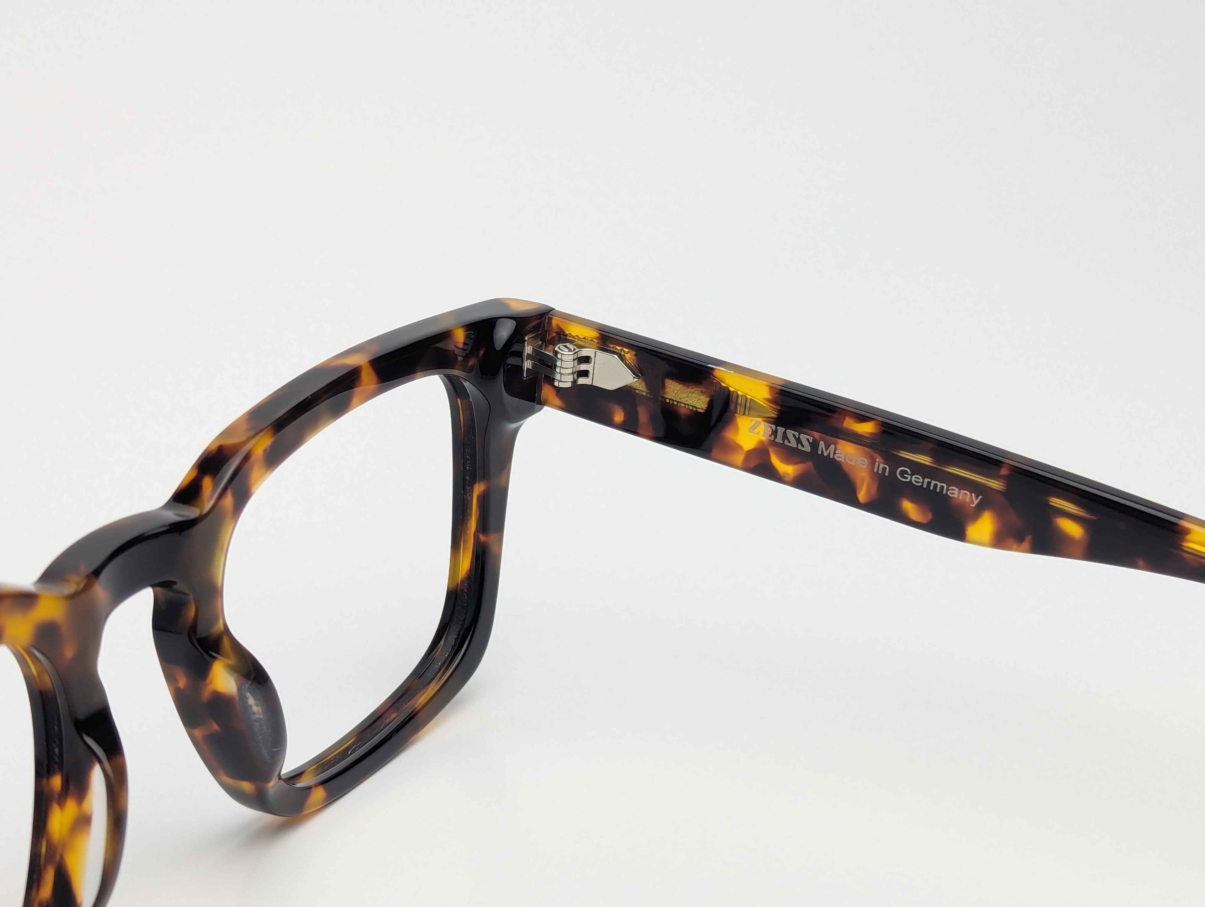 Luxury AcetateD10