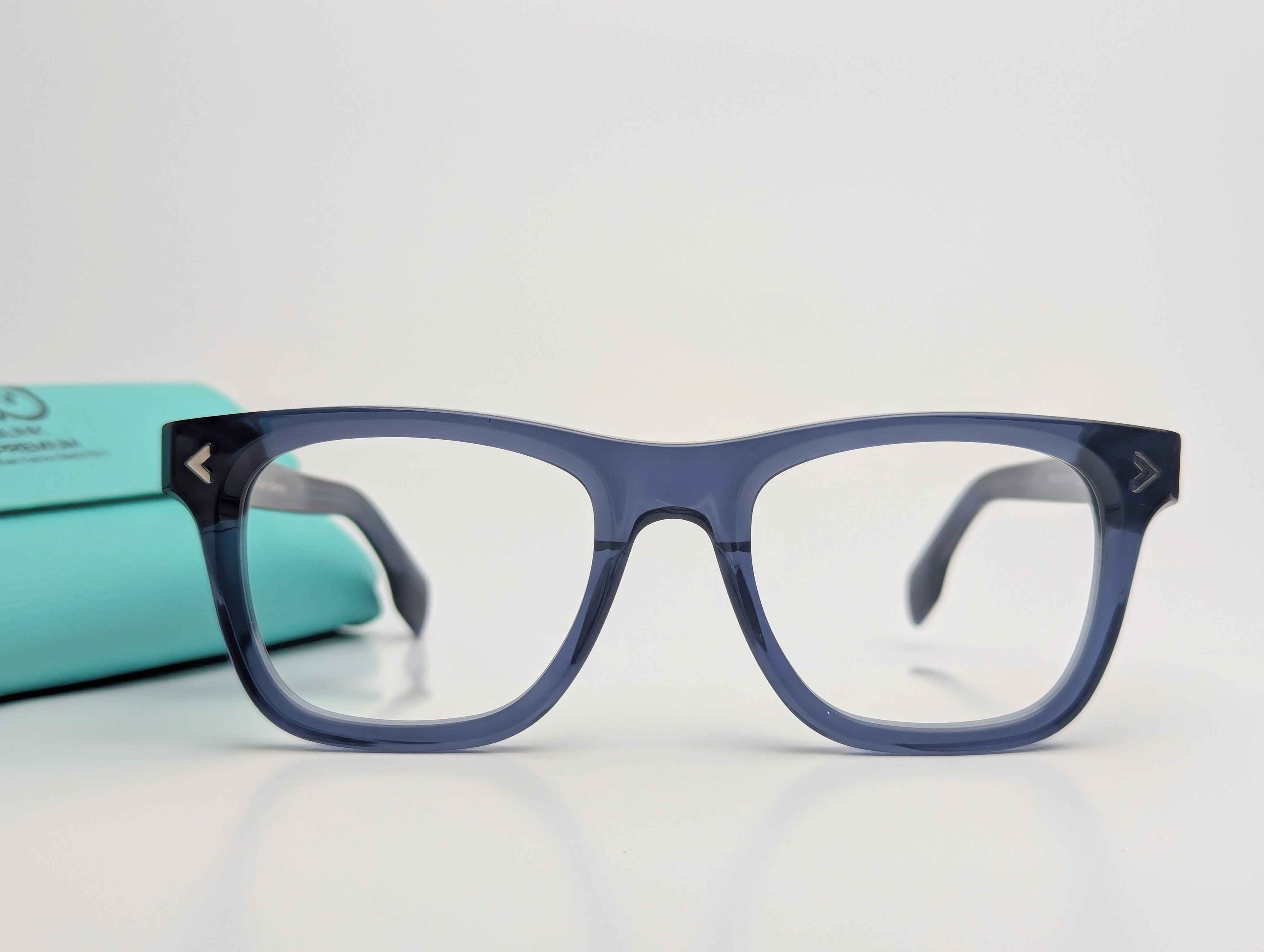 Luxury AcetateD16