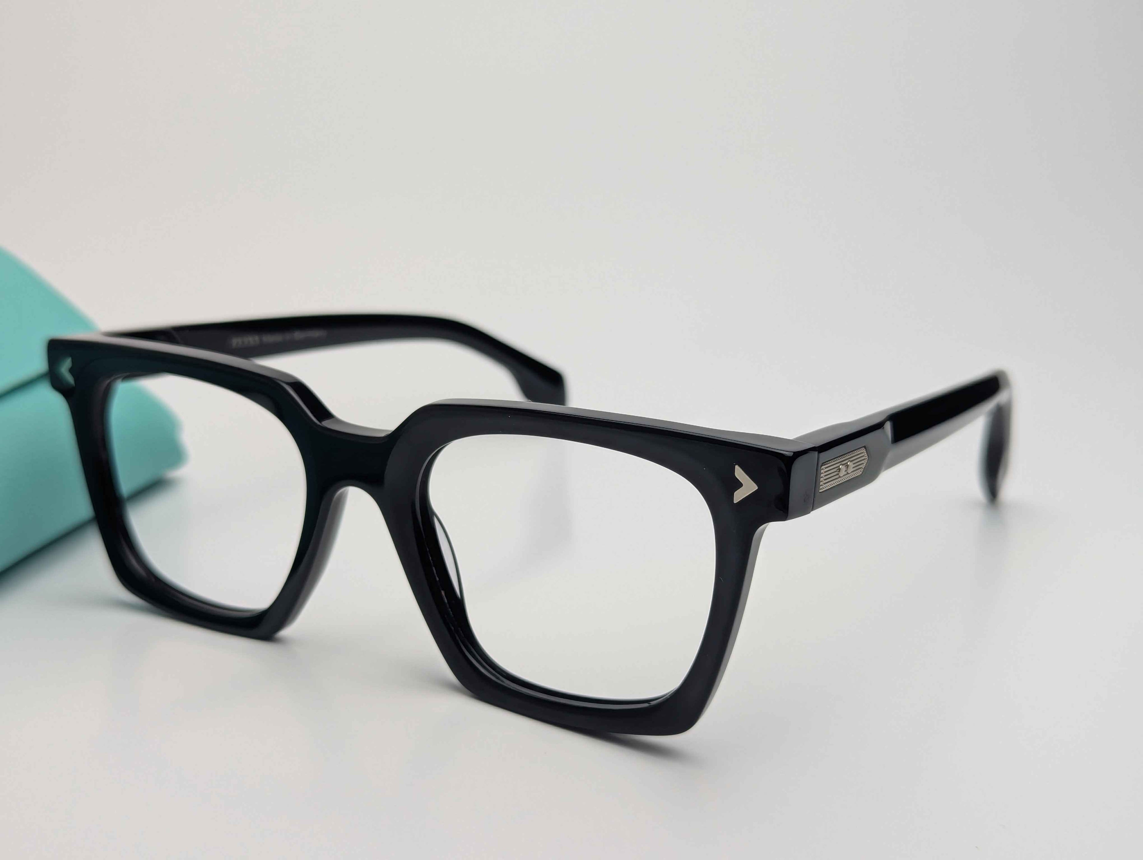 Luxury AcetateD18