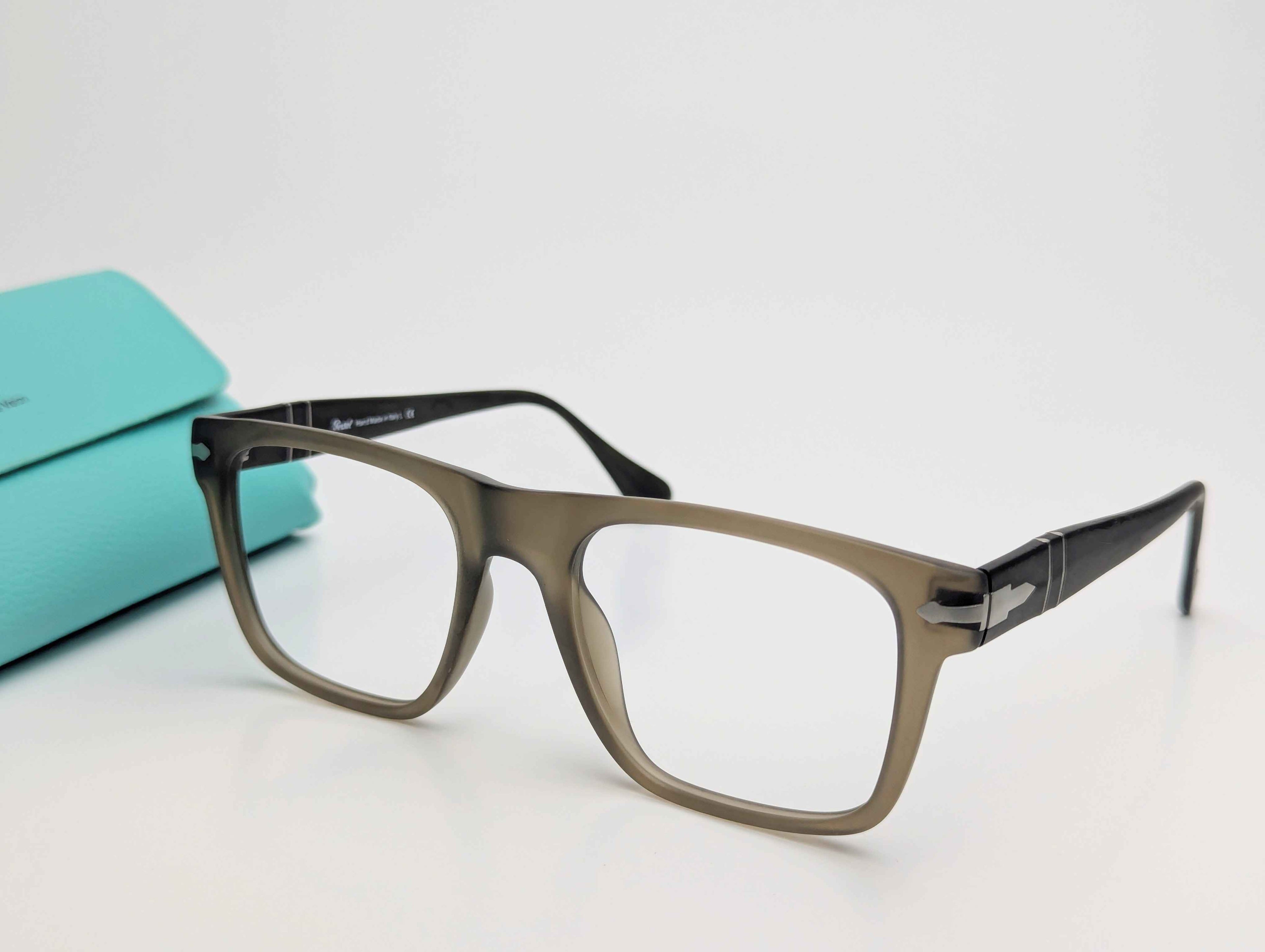 Luxury AcetateD32