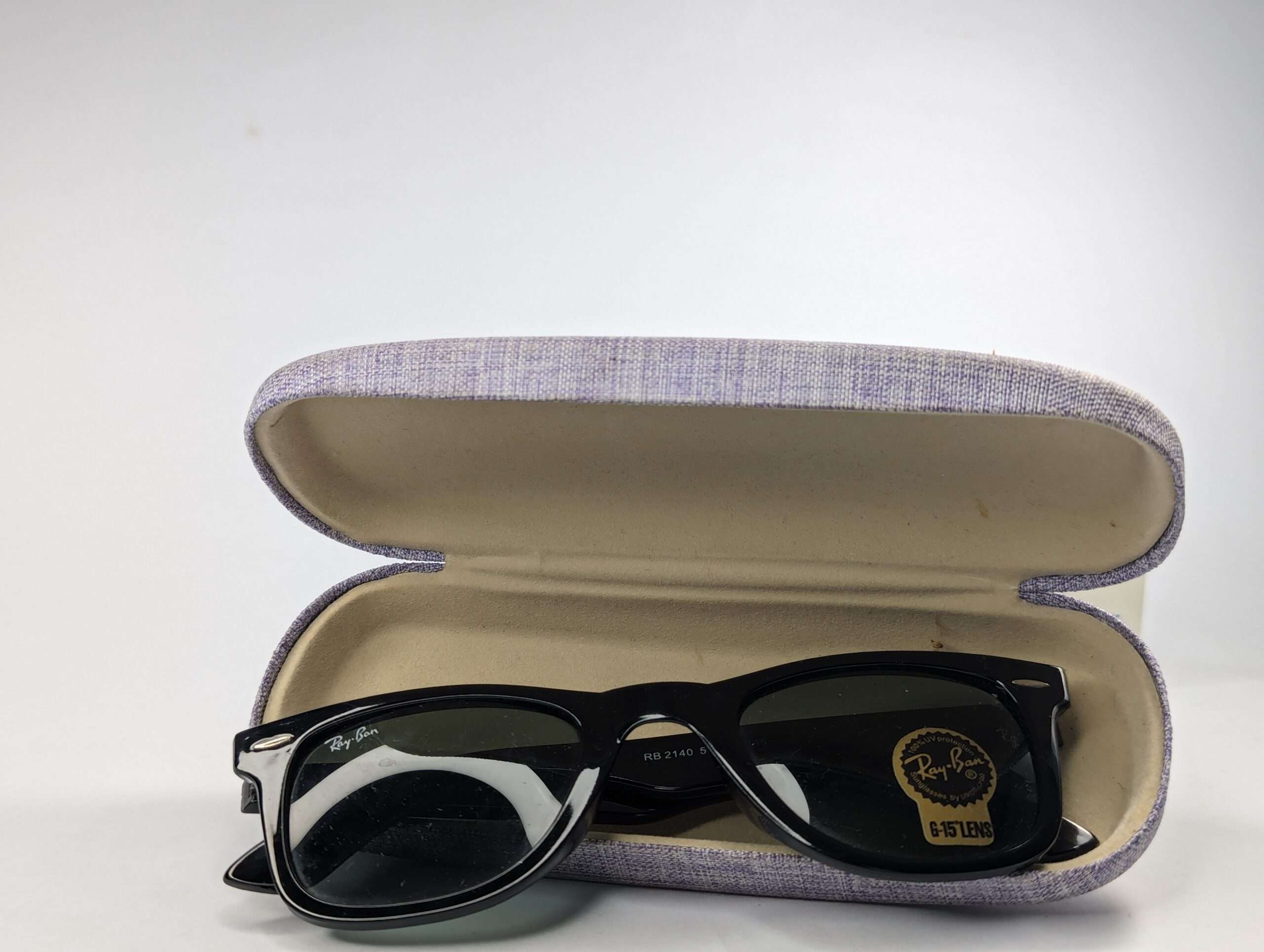 Ray-Ban Wayfarer Sunglass With G15 Certified Glass Lenses.