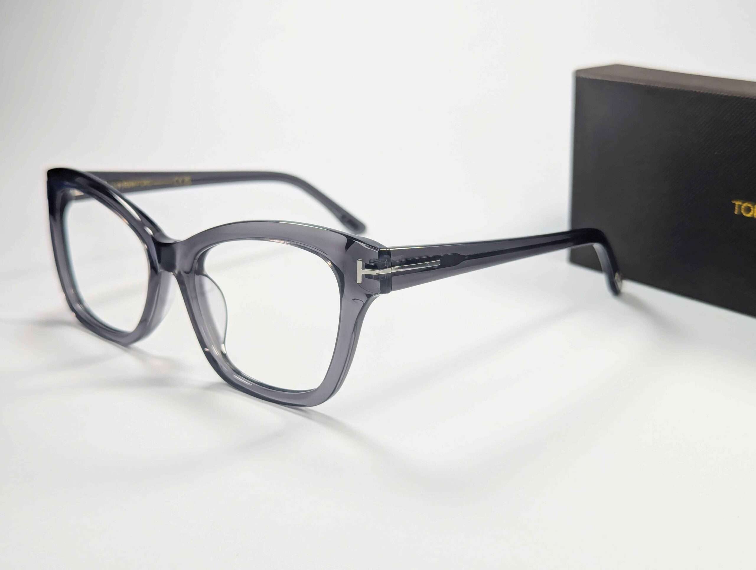 Tom Ford FT5909B