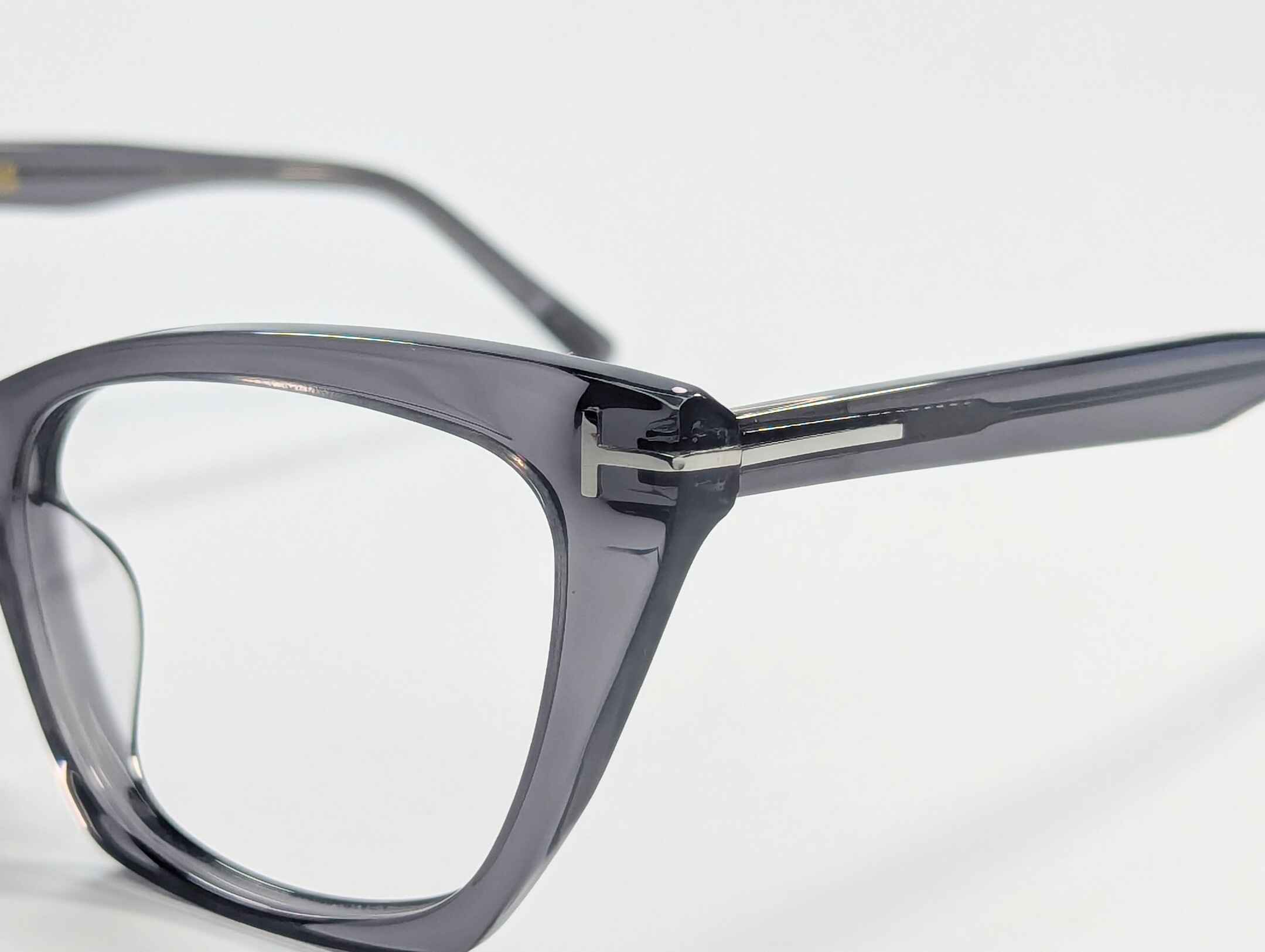 Tom Ford FT5709B G