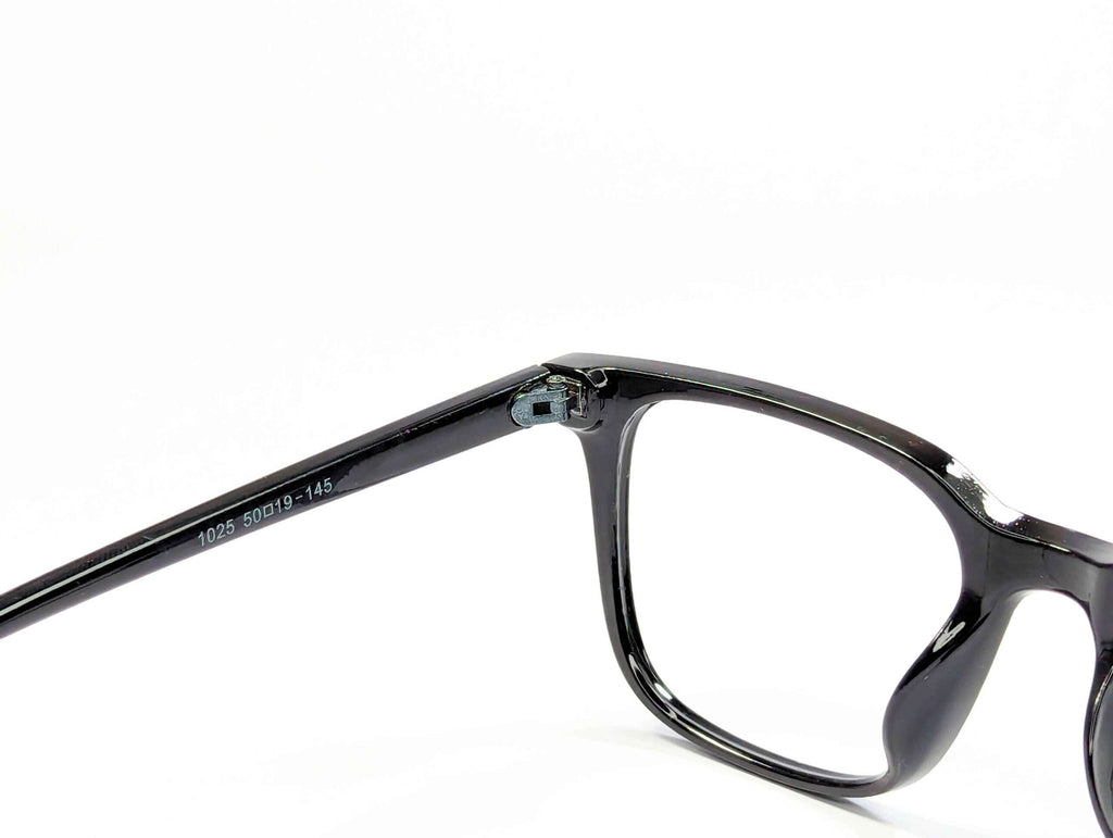 M Unbreakable (Glossy Black)