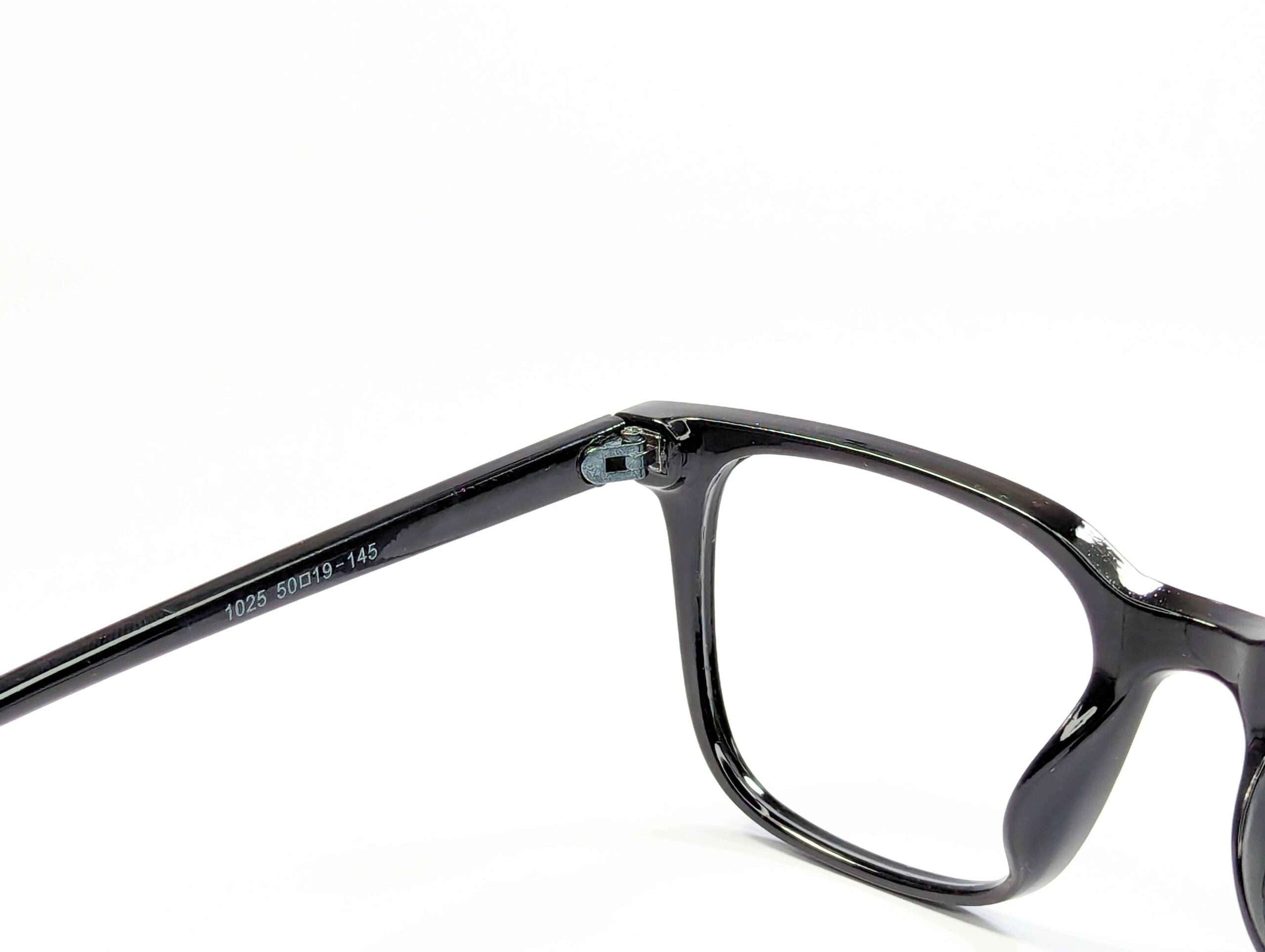 M Unbreakable (Glossy Black)